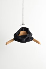 画像1: COMOLI (コモリ) フリース ネックウォーマー [FADE BLACK] (1)