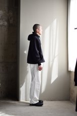 身長175cm体重62kgの体型でサイズ3の着用例