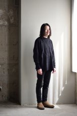 身長176cm、体重60kgの体型でサイズFの着用例