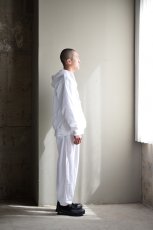 身長175cm、体重62kgの体型でサイズ3の着用例