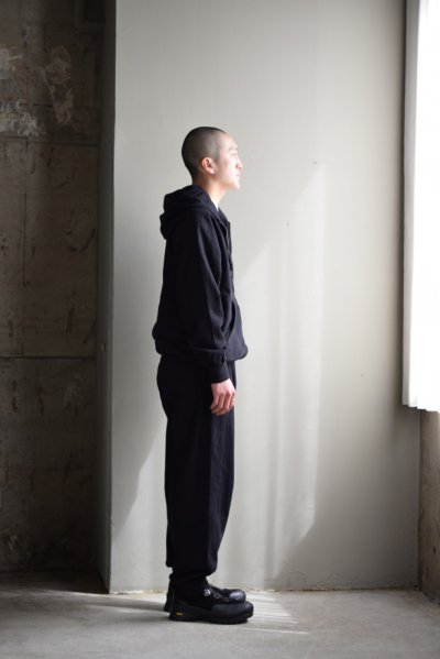 画像1: COMOLI (コモリ) LW コットン裏毛 パンツ [BLACK]