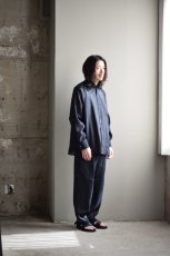 身長176cm、体重60kgの体型でサイズ2の着用例