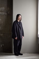 身長176cm、体重60kgの体型でサイズ3の着用例