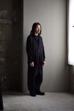 身長176cm、体重60kgの体型でサイズ2の着用例