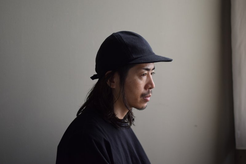 画像1: COMOLI (コモリ) シルクネップ キャップ [BLACK]