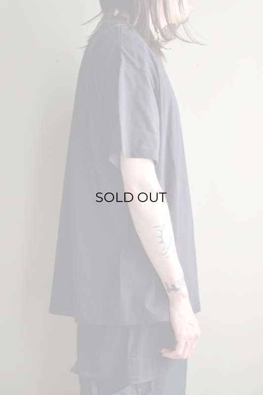 COMOLI (コモリ) サープラス Tシャツ [BLACK]