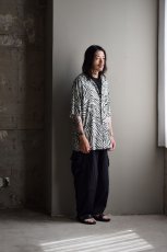 身長176cm、体重60kgの体型でサイズ3の着用例