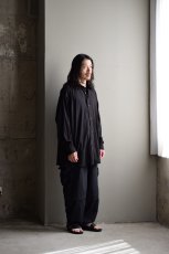 身長176cm、体重60kgの体型でサイズ3の着用例