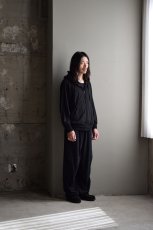 身長176cm、体重60kgの体型でサイズ3の着用例