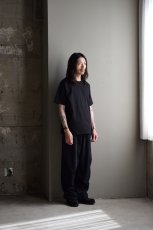 身長176cm、体重60kgの体型でサイズ2の着用例