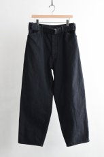画像5: COMOLI (コモリ) BLACK DENIM BELTED PANTS [BLACK] (5)