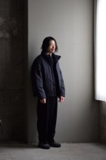 身長176cm、体重60kgの体型でサイズ2の着用例