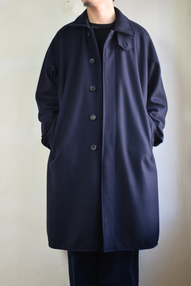 URU (ウル) WOOL PUNCH OVER COAT 各色入荷しました