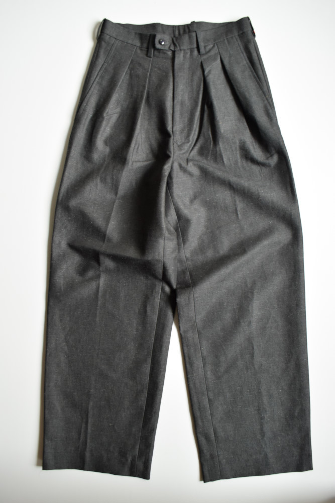 m's braque (エムズ ブラック) TUCKED WIDE PANTS 入荷しました。