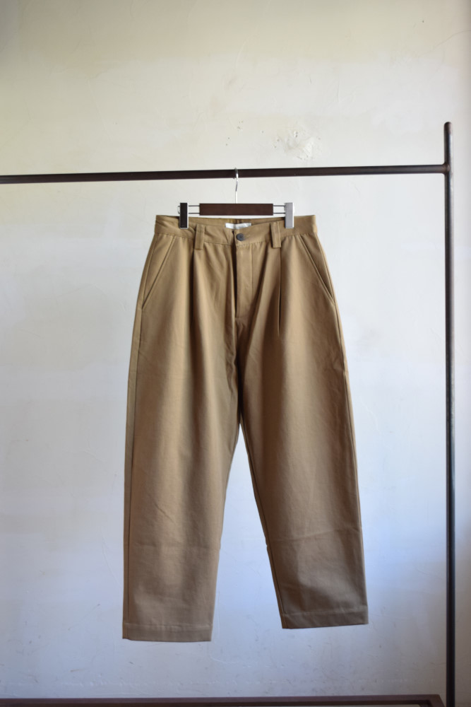 スタジオニコルソン PEACHED COTTON TAPERED PANT | www