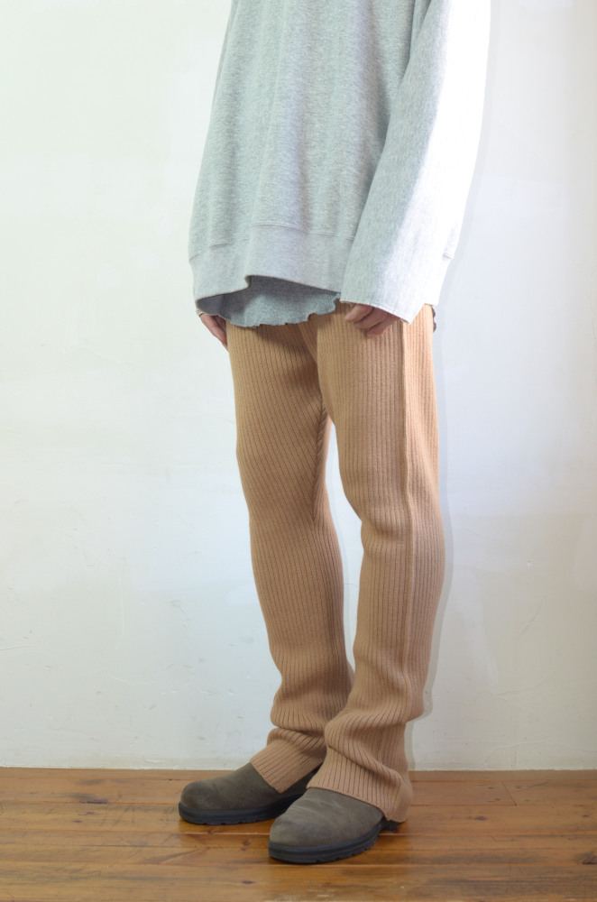 MORE SALE】UNUSED (アンユーズド) 7G knit pants [camel]