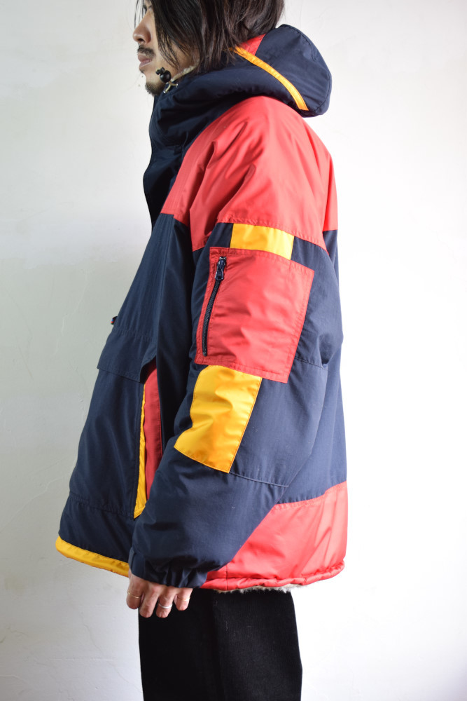 REVERSIBLE PULLOVER SWITCHING JACKET