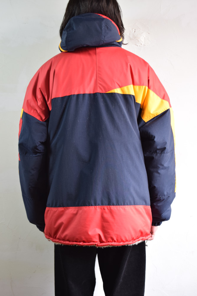 REVERSIBLE PULLOVER SWITCHING JACKET