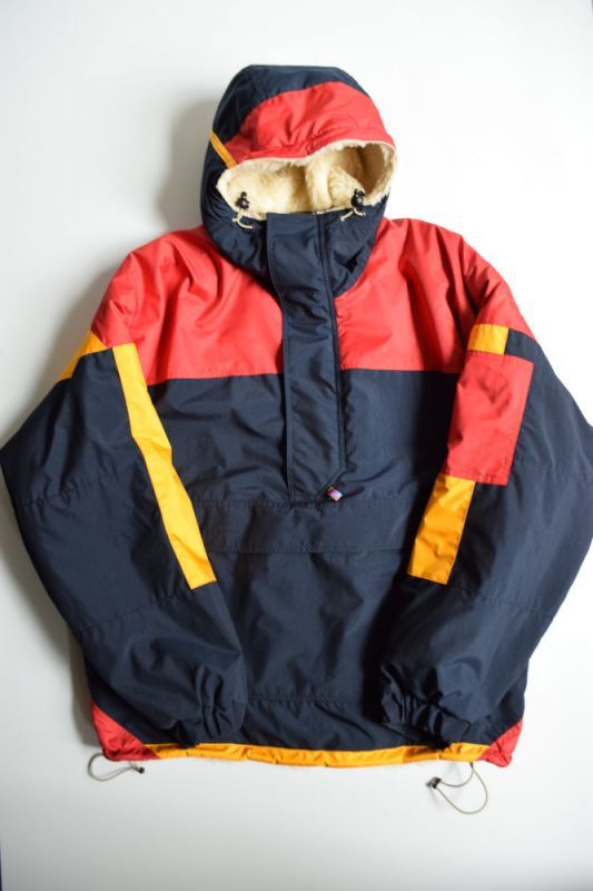 REVERSIBLE PULLOVER SWITCHING JACKET