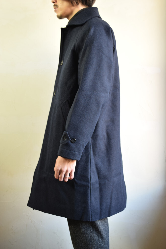 【定価85,800円】アーペントル　UTILE WOOL MELTON ネイビー