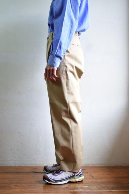 UNIVERSAL PRODUCTS (ユニバーサルプロダクツ) COTTON 1TUCK TROUSERS