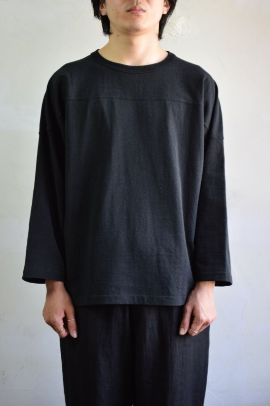 COMOLI (コモリ) フットボールTシャツ [FADE BLACK]