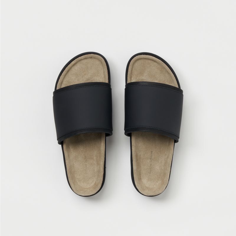 hender scheme(エンダースキーマ) caterpillar [black]