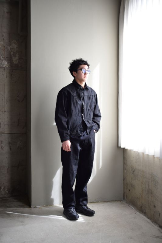 COMOLI (コモリ) デニム ベルテッド パンツ [BLACK]