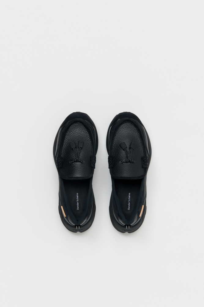hender scheme (エンダースキーマ) polar loafer [black]